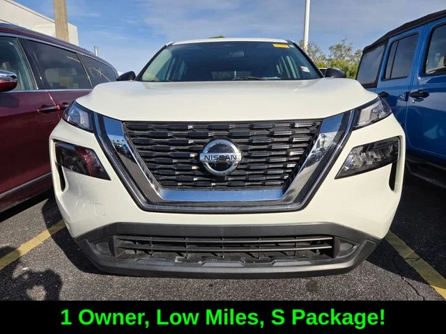 Used 2021 White Nissan S image 2