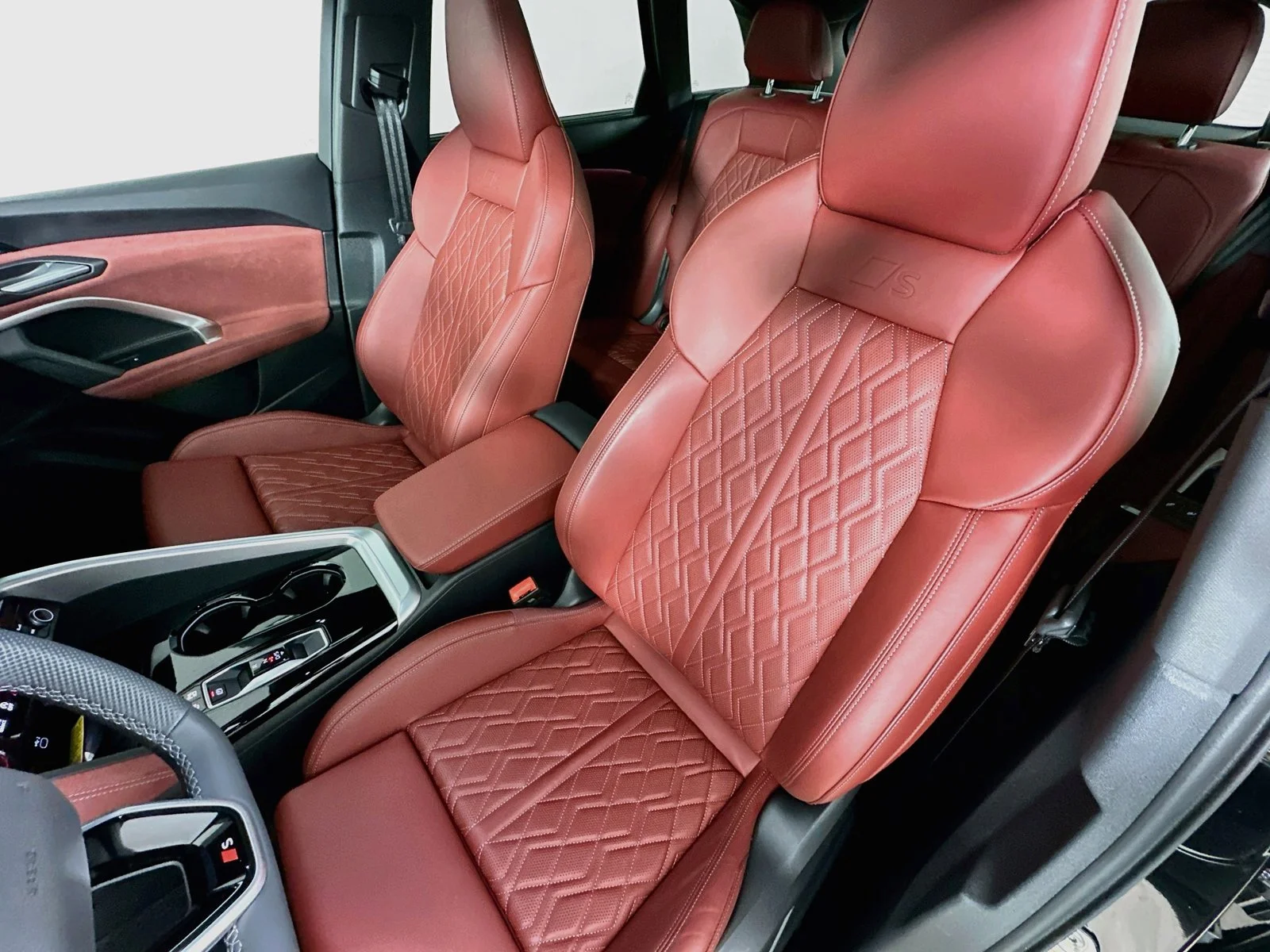 Used 2025 Black Audi  image 33