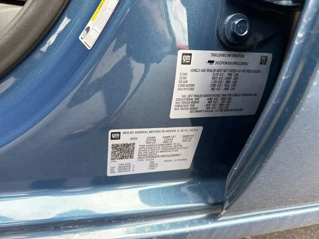 Used 2024 Lakeshore Blue Metallic Chevrolet LT (2FL) image 17