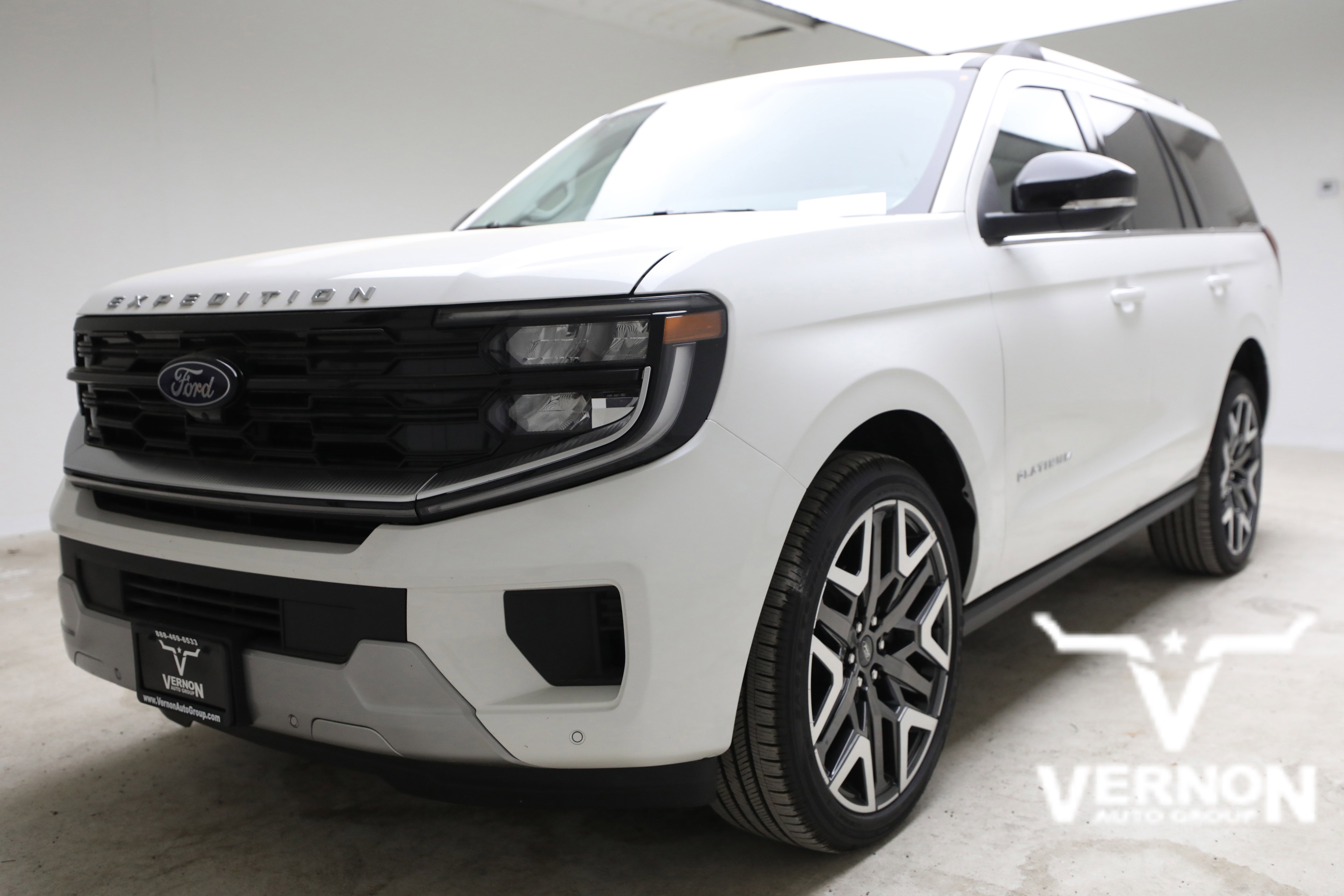 New 2026 Star White Metallic Tri-Coat Ford  image 1