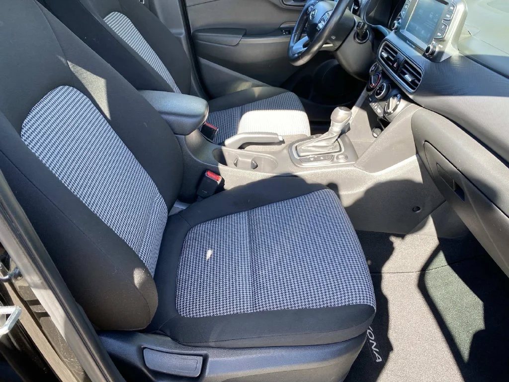 Used 2021 Black Hyundai SEL image 22