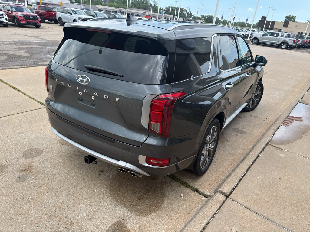 Used 2022 Rainforest Hyundai Limited image 5