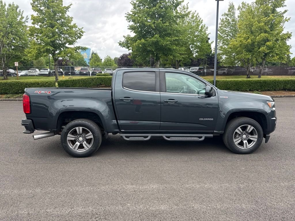 Used 2018 Graphite Metallic Chevrolet LT image 8