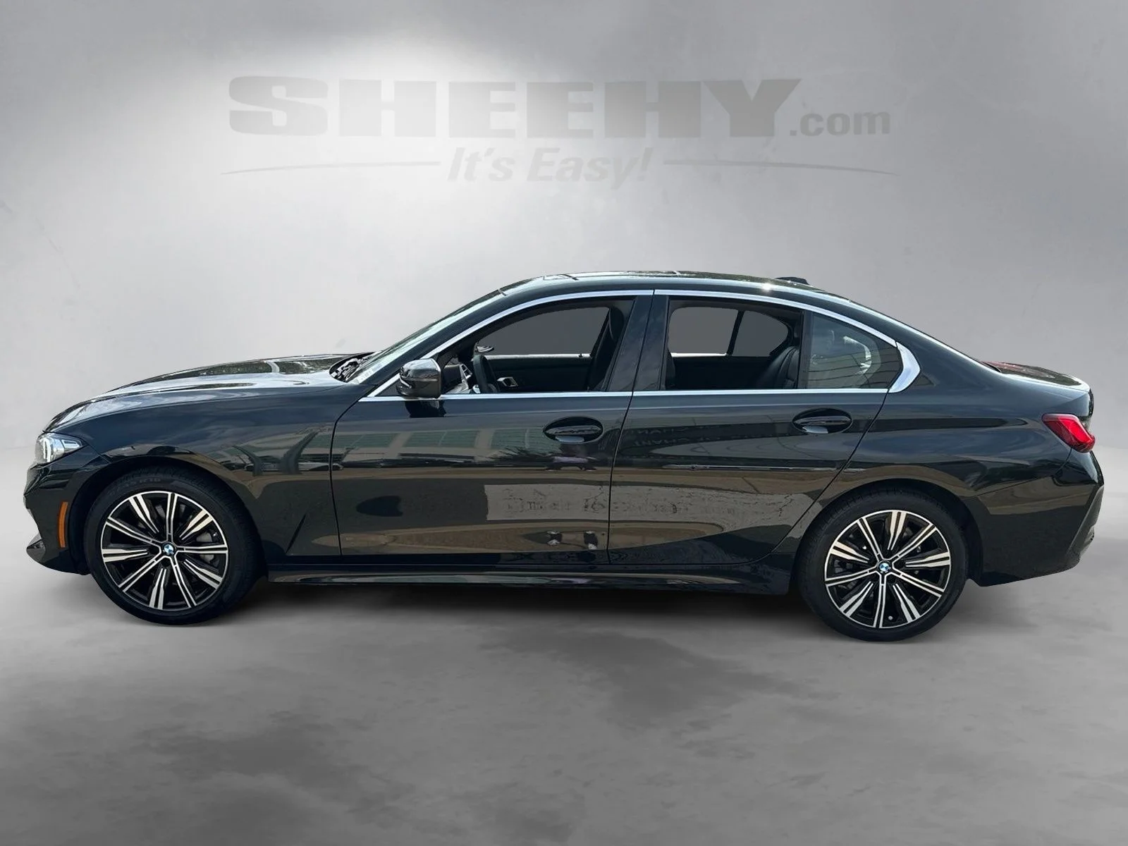 Used 2025 Black BMW 330i xDrive image 15