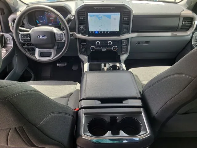 Used 2024 Blue Ford XLT image 15