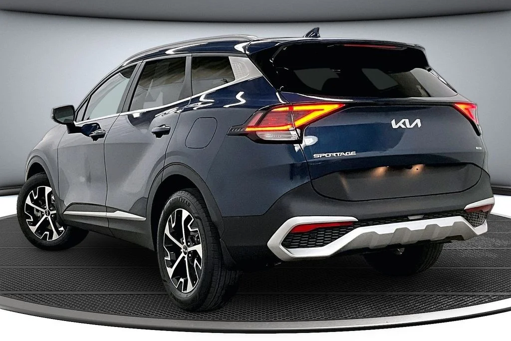 Used 2023 Blue Kia EX image 4
