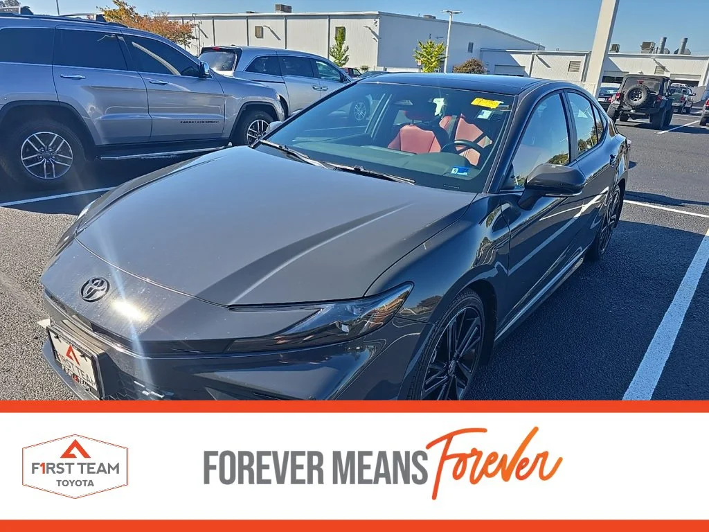 Used 2025  Toyota XSE image 1