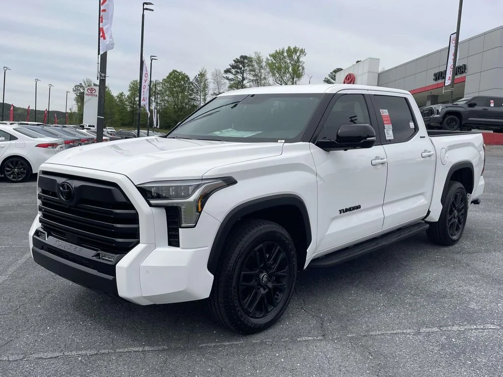 Used 2026 Ice Cap Toyota Limited image 4