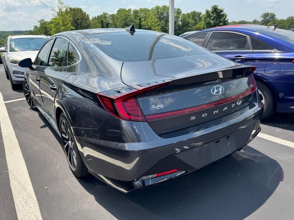 Used 2020 Gray Hyundai SEL Plus image 4
