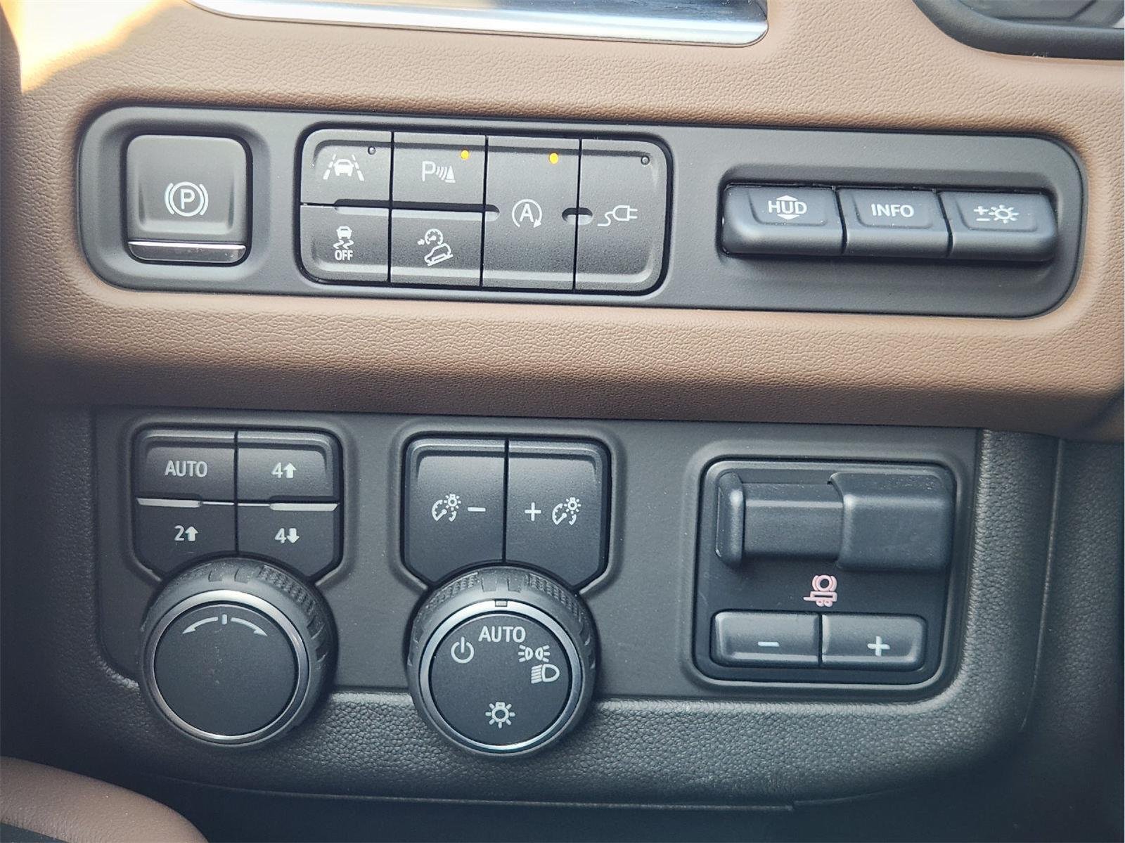 Used 2021 EMPIRE BEIGE METALLIC Chevrolet High Country image 23