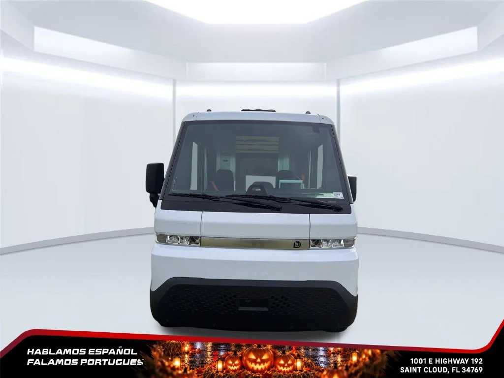 Used 2024 Oyster White BrightDrop EJY image 8