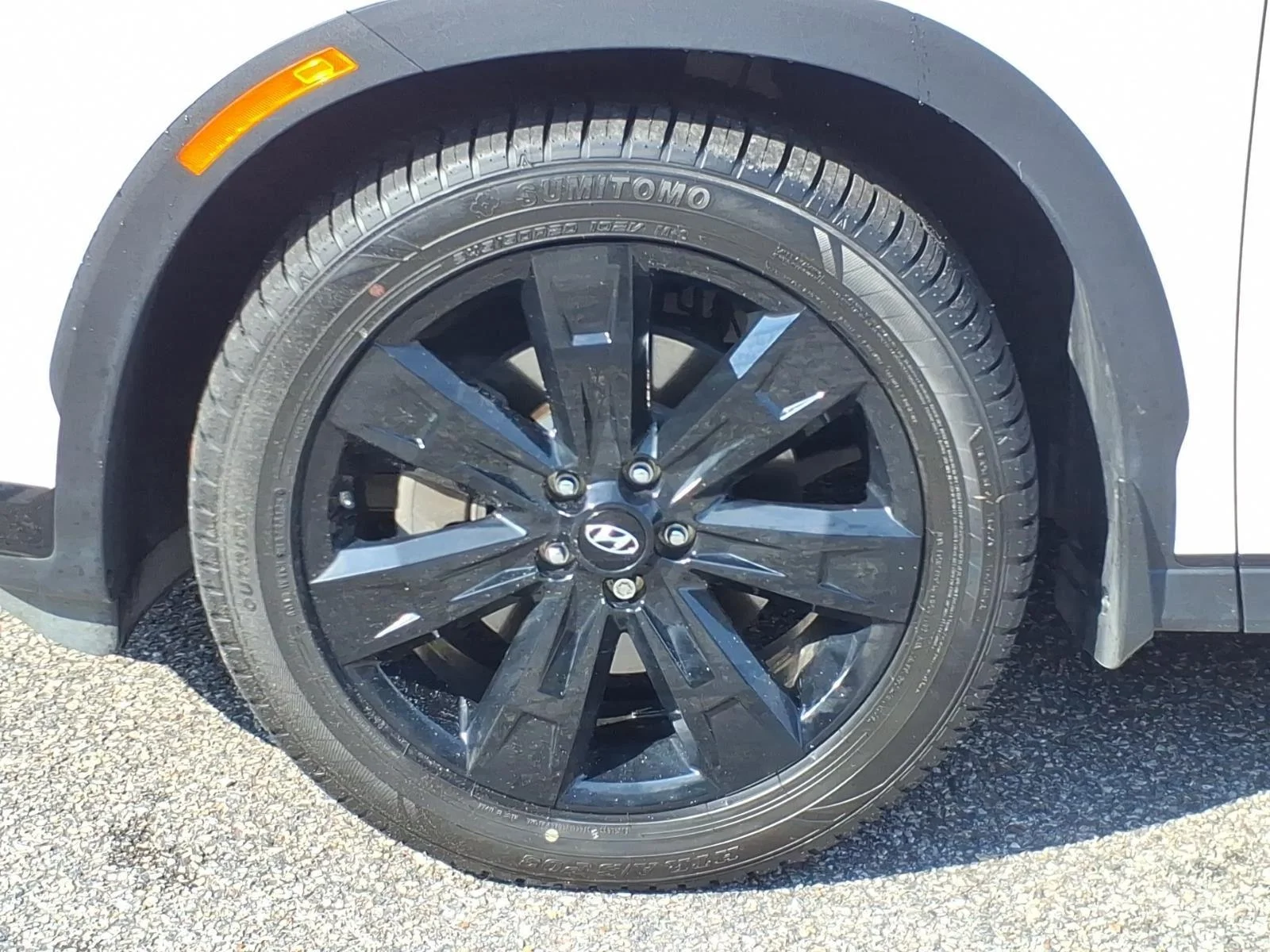 Used 2023 Hyper White Hyundai XRT image 4