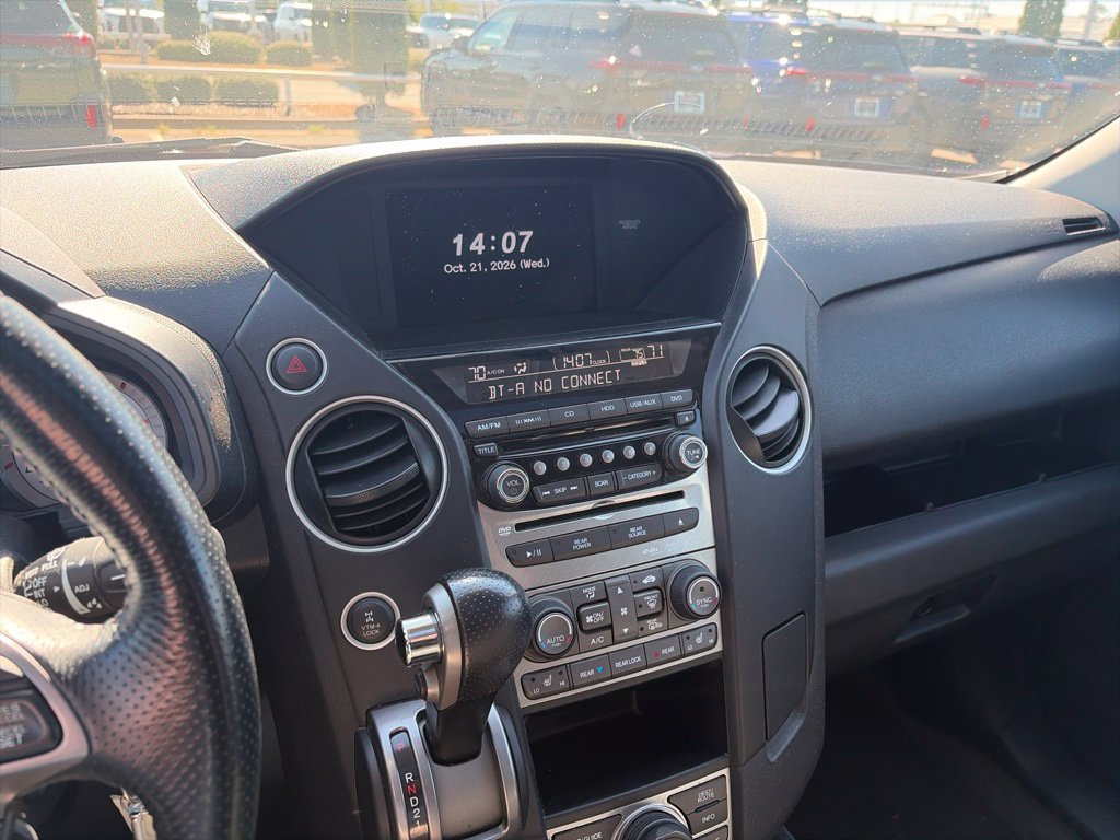 Used 2015  Honda Touring image 3