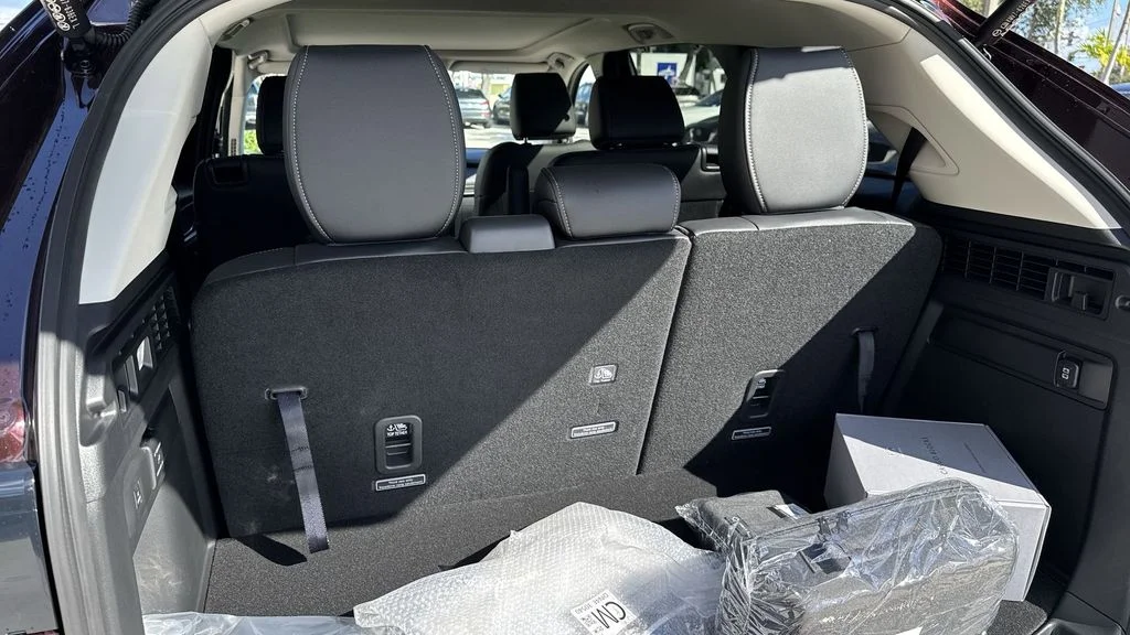 2026 Mazda CX-90 Premium Package - Photo 57