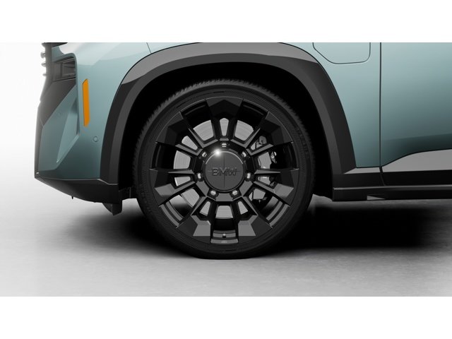 New 2026 Cape York Green Metallic BMW Label image 7