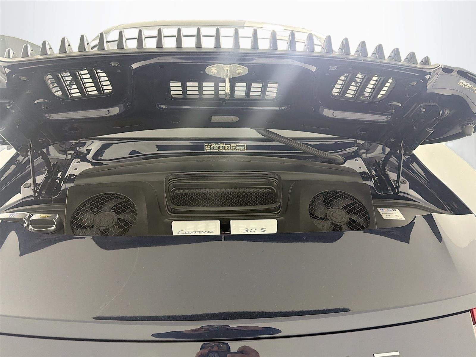 Used 2018 Night Blue Metallic Porsche Carrera S image 14