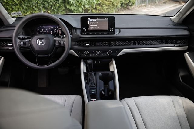 Used 2023 Meteorite Gray Metallic Honda EX image 26
