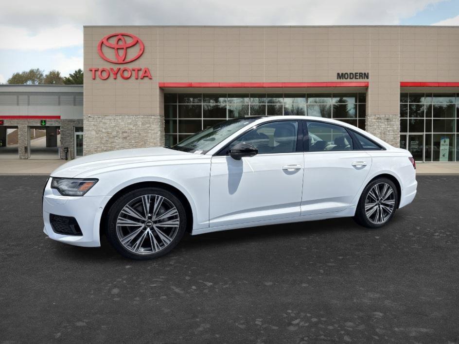Used 2021 Ibis White Audi Sport Premium image 4