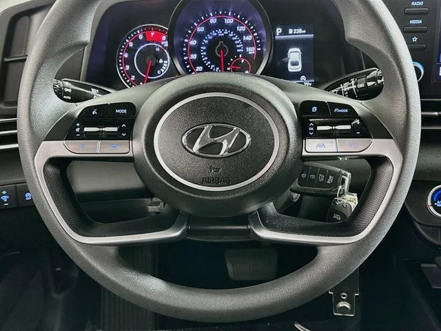 Certified Pre-Owned 2022 Hyundai Elantra SE