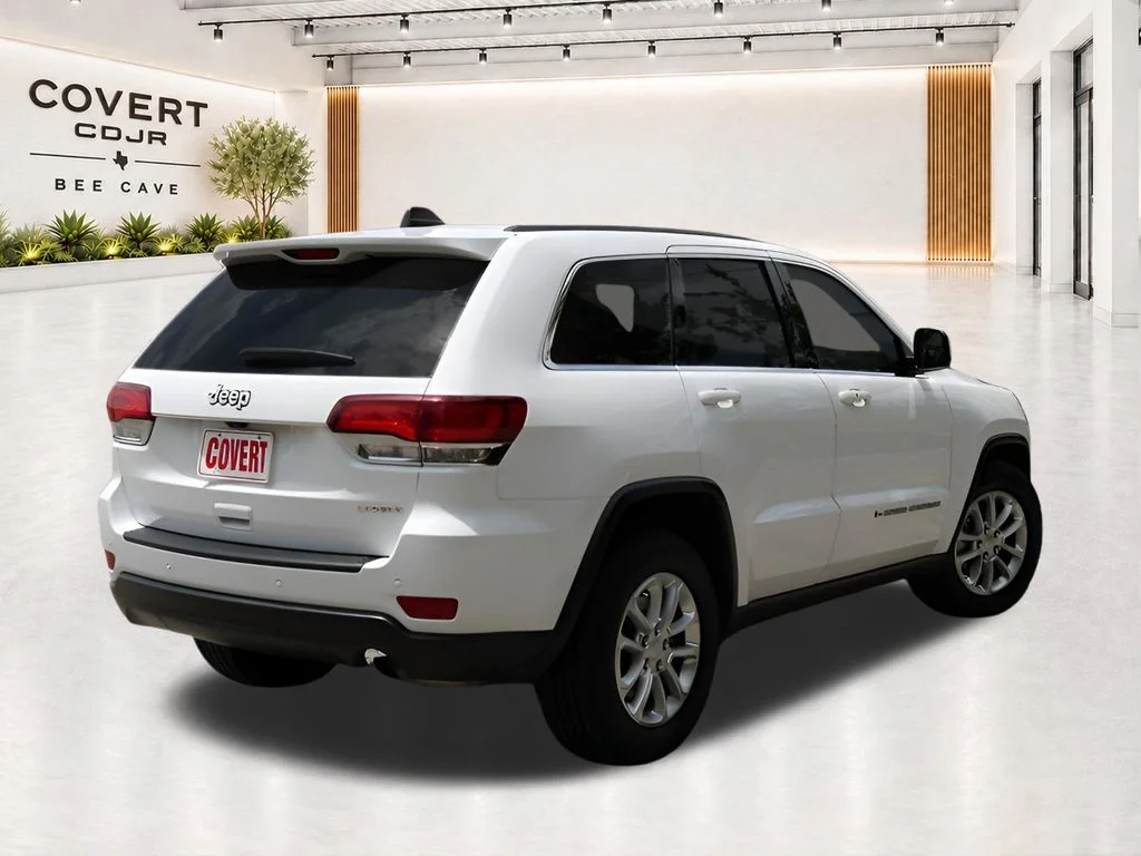 Used 2022 White Jeep Laredo X image 9