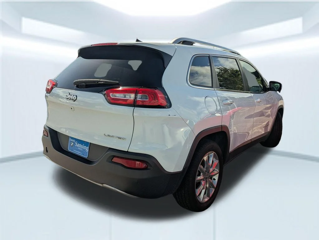 Used 2017 White Jeep Limited image 3