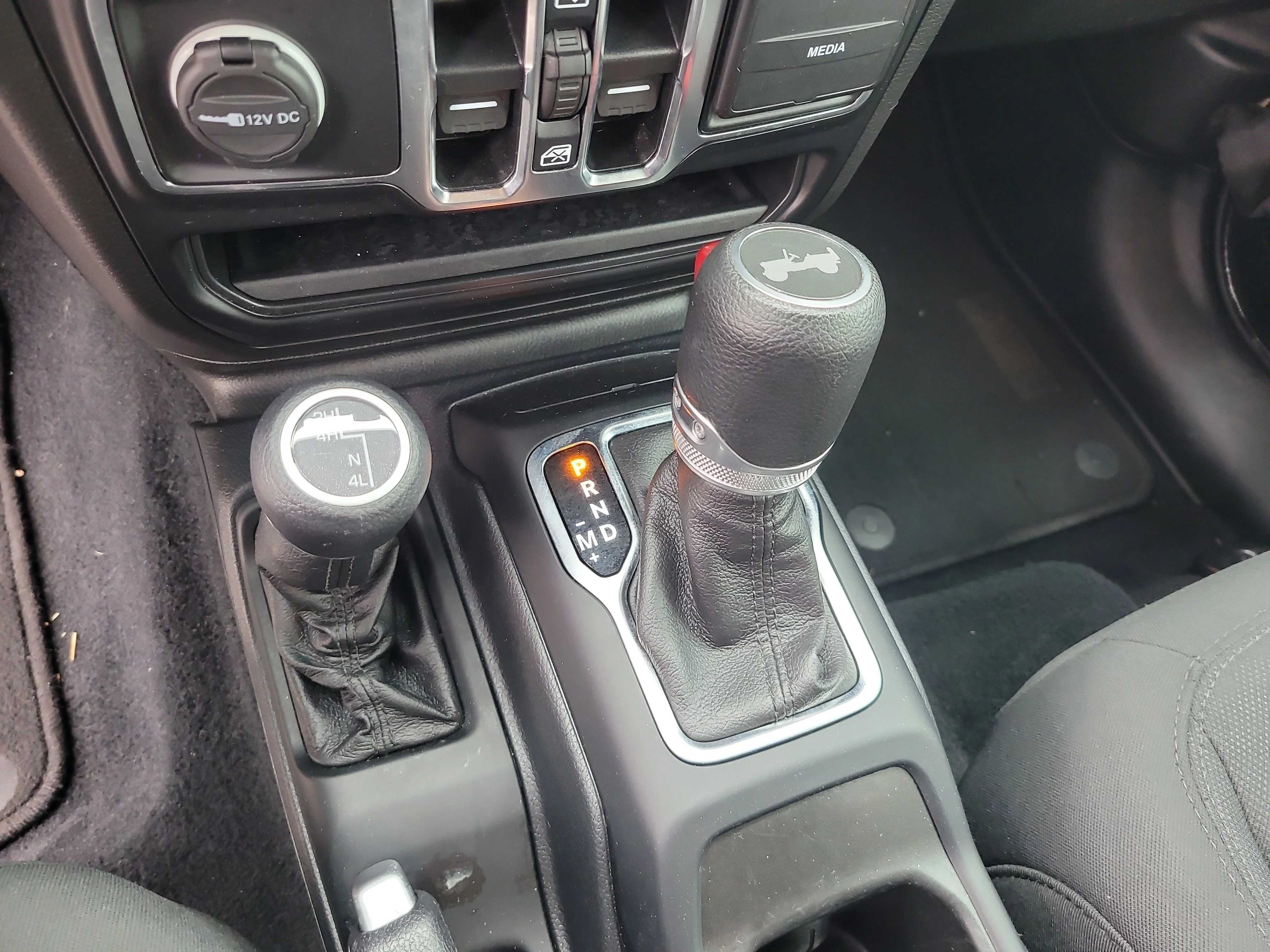 Used 2022 Black Clearcoat Jeep Unlimited Sport S image 23