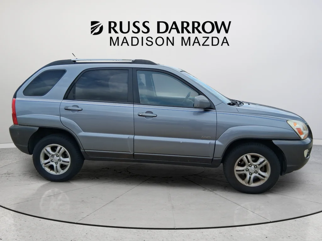 Used 2005  Kia  image 6