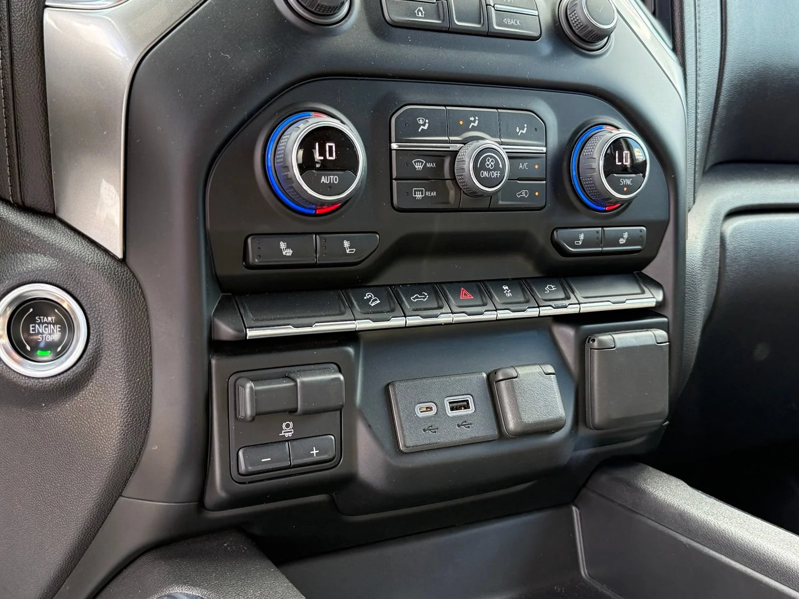 2022 Chevrolet Silverado 1500 Limited LT Trail Boss - Photo 25