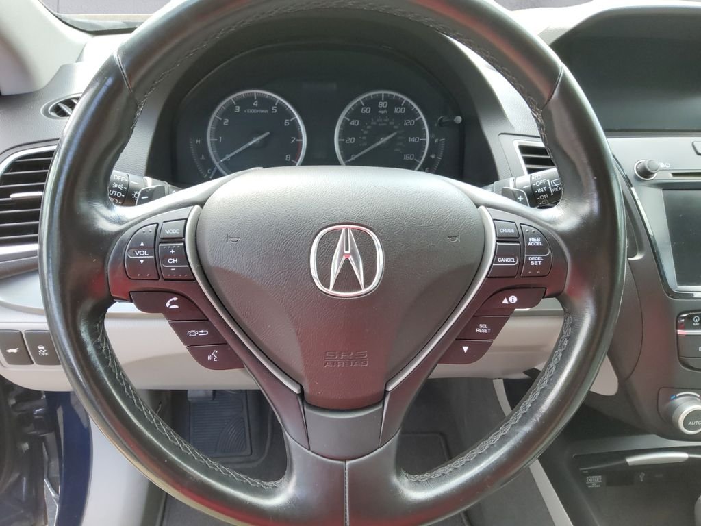 Used 2018  Acura Technology Package image 9