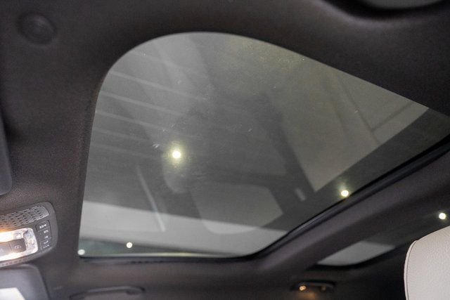 Used 2026 White Mercedes-Benz GLB 250 image 21