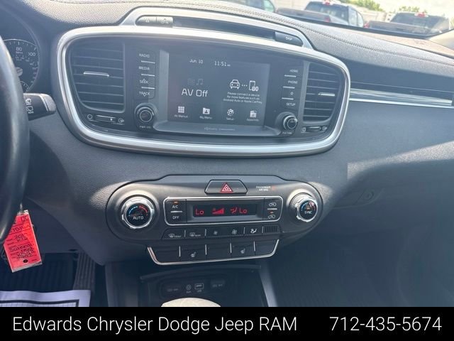 Used 2019 Purple Kia LX image 23