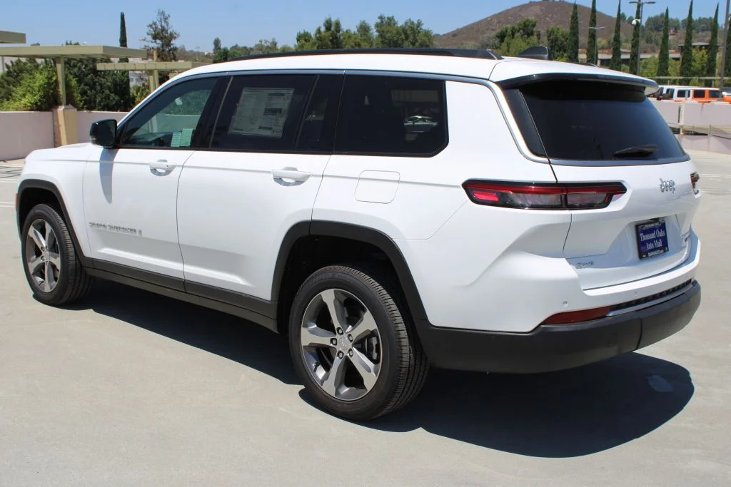 New 2026 Bright White Clearcoat Jeep Limited image 6