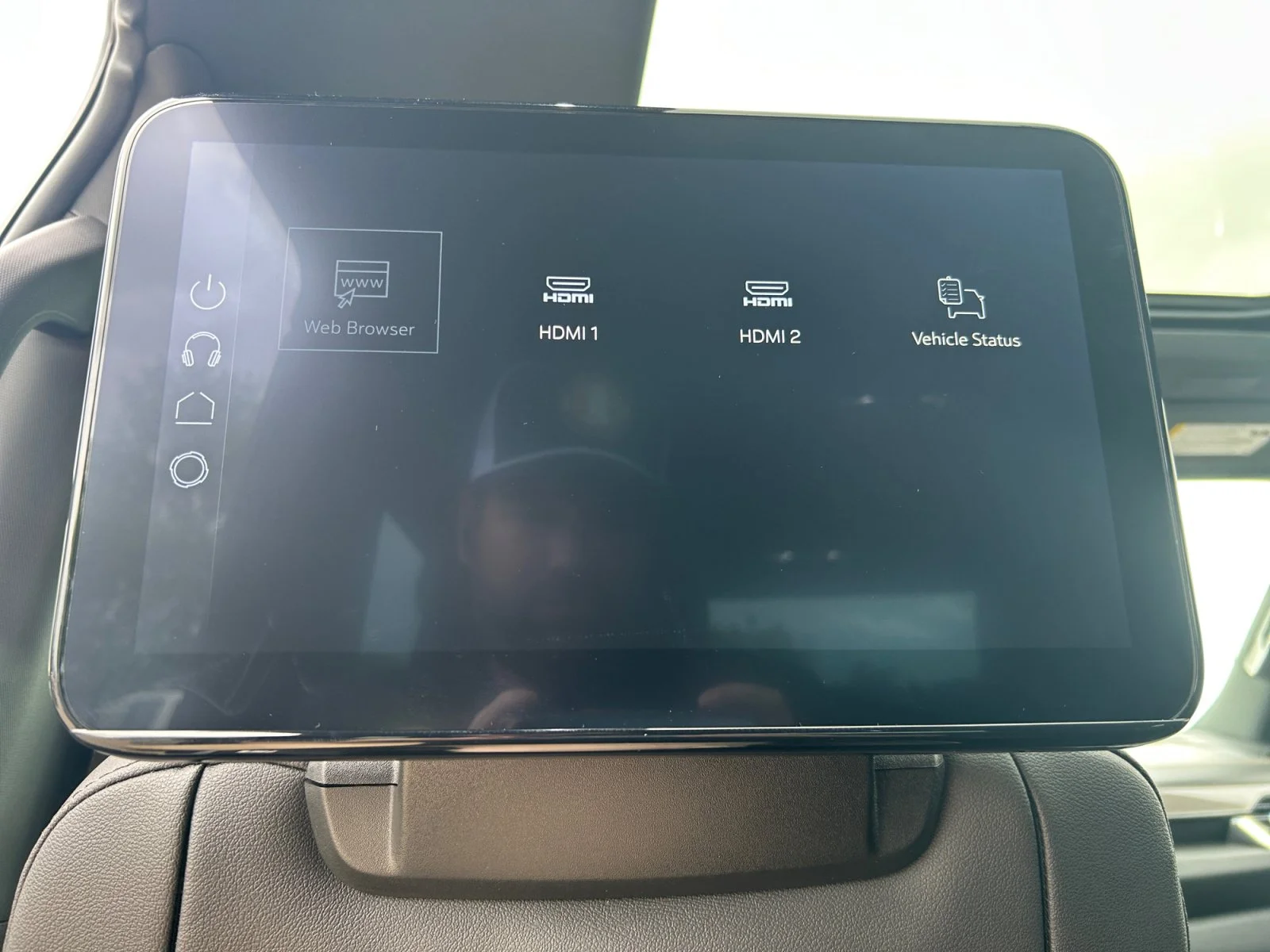 New 2026 Sterling Metallic GMC Elevation image 22