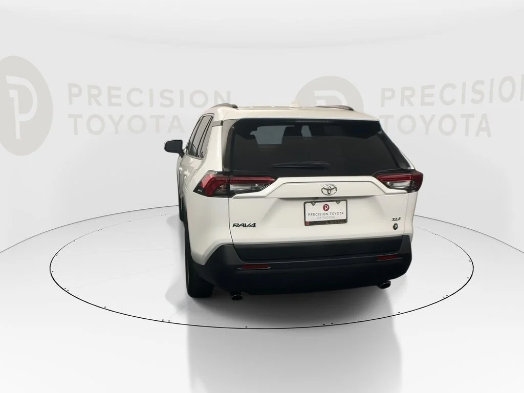 Used 2025 Ice Toyota XLE image 16