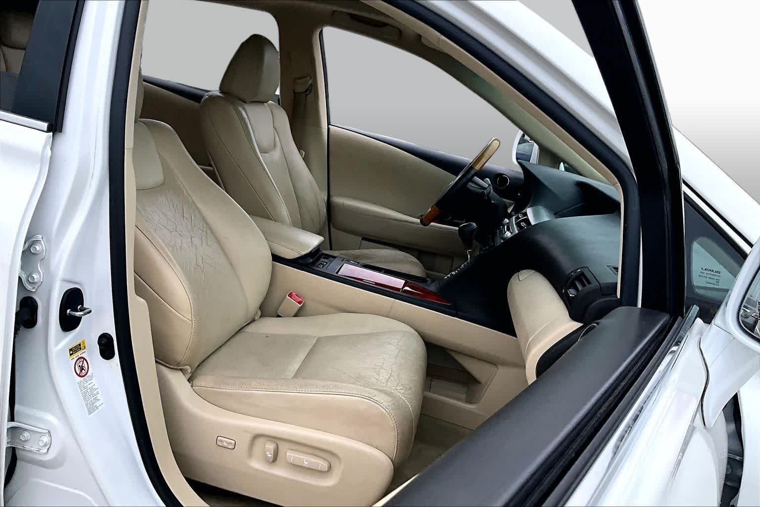 Used 2010 Starfire Pearl Lexus  image 8
