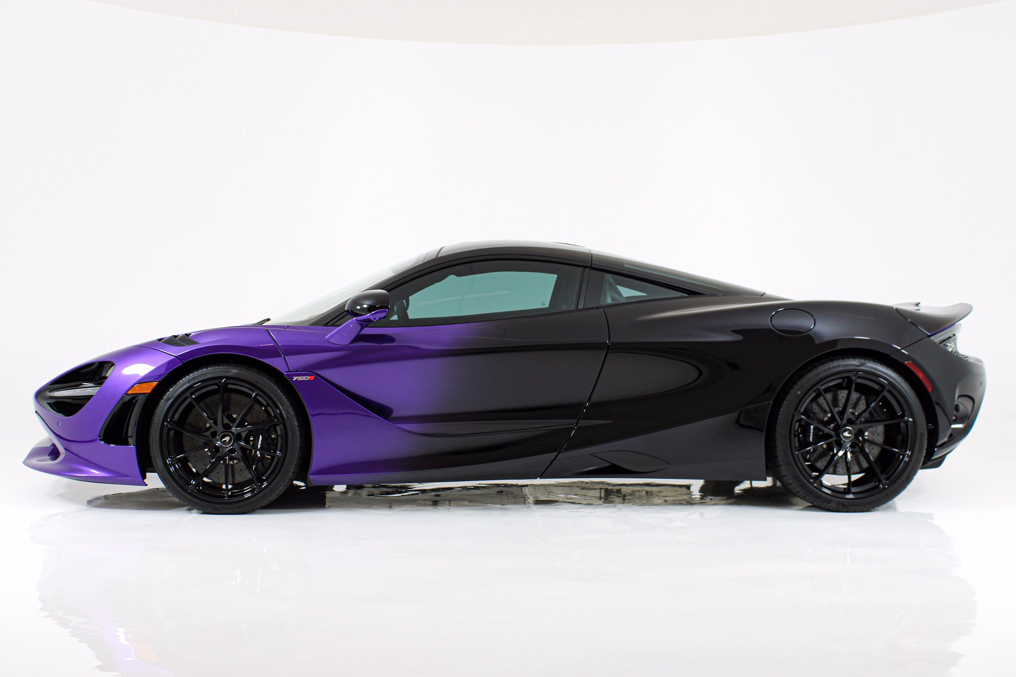 Used 2024 Purple McLaren Coupe image 3