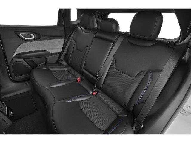 New 2026 Diamond Black Crystal Pearl-Coat Exterior Paint Jeep Limited image 7