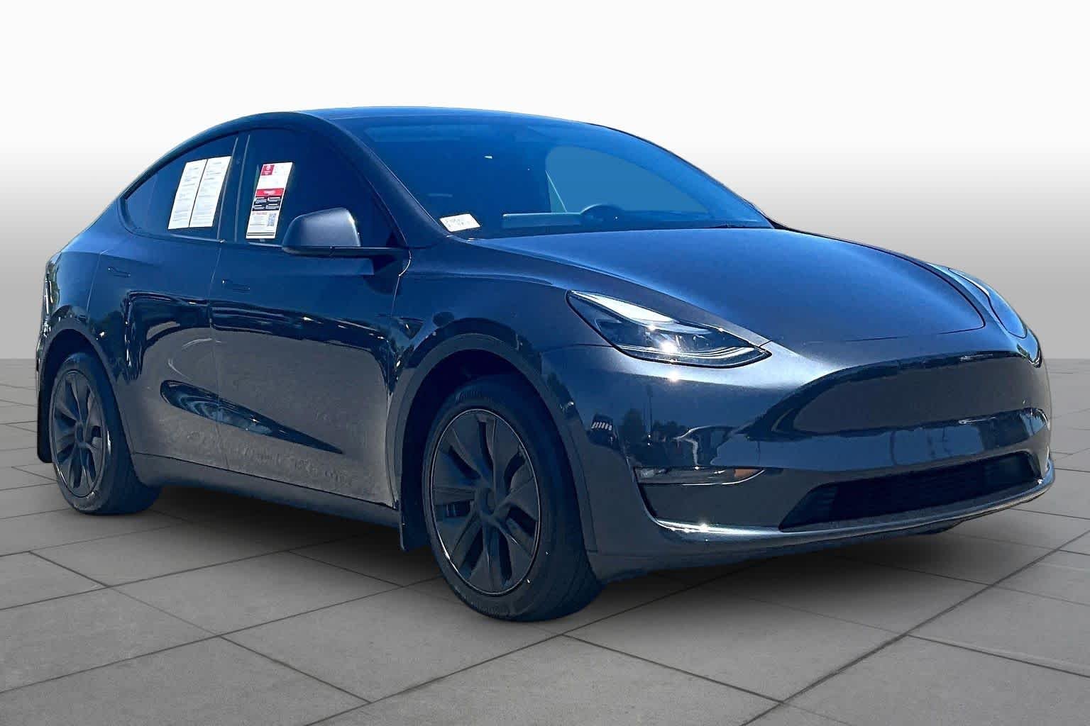 Used 2025 Tesla Model Y Long Range with VIN 7SAYGDEE2SF305937 for sale in Folsom, CA