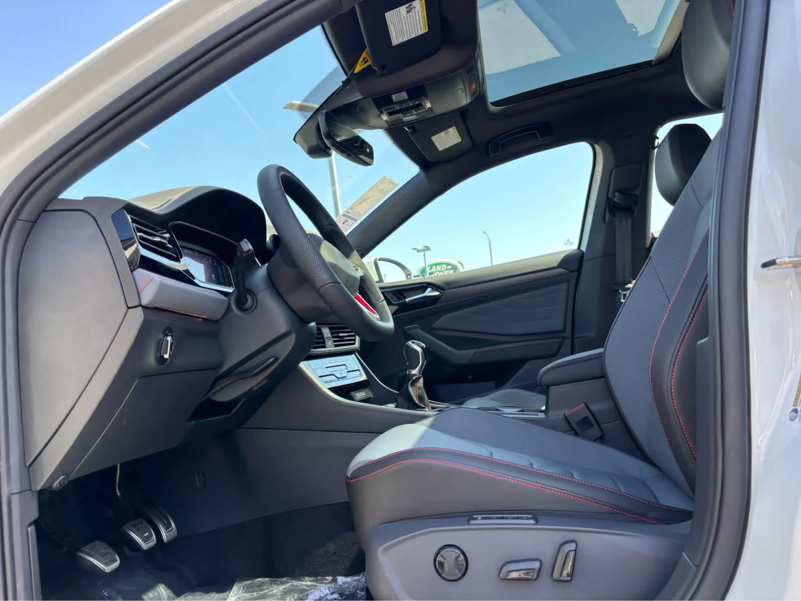 New 2026 PURE WHITE Volkswagen Autobahn image 7