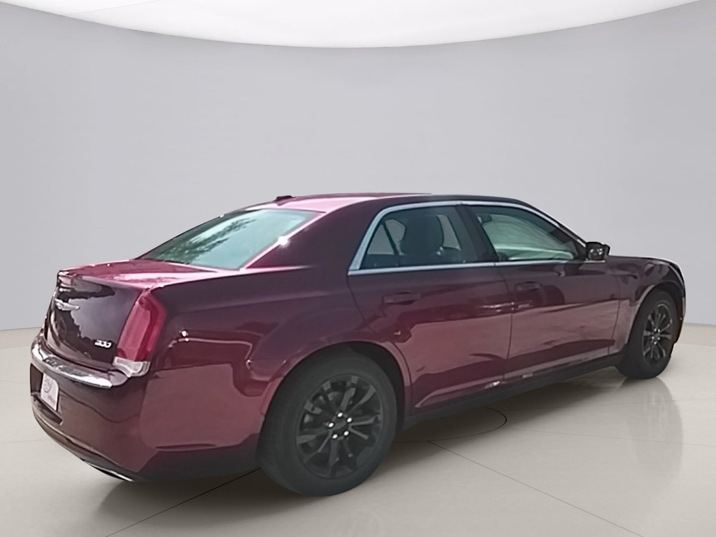 Used 2017 Red Chrysler S image 5