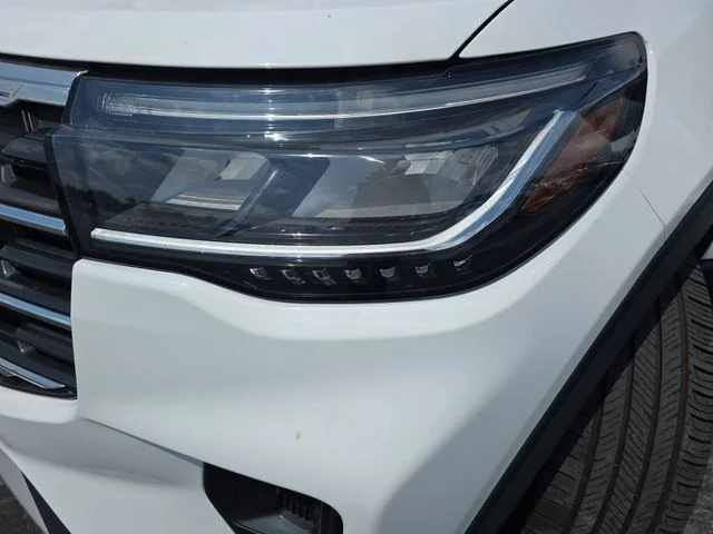 Used 2025 White Ford Active image 28