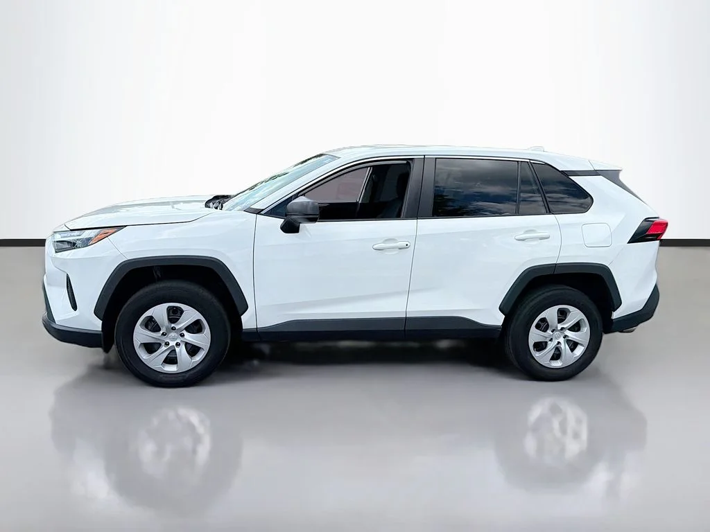 Used 2023 Ice Toyota LE image 8
