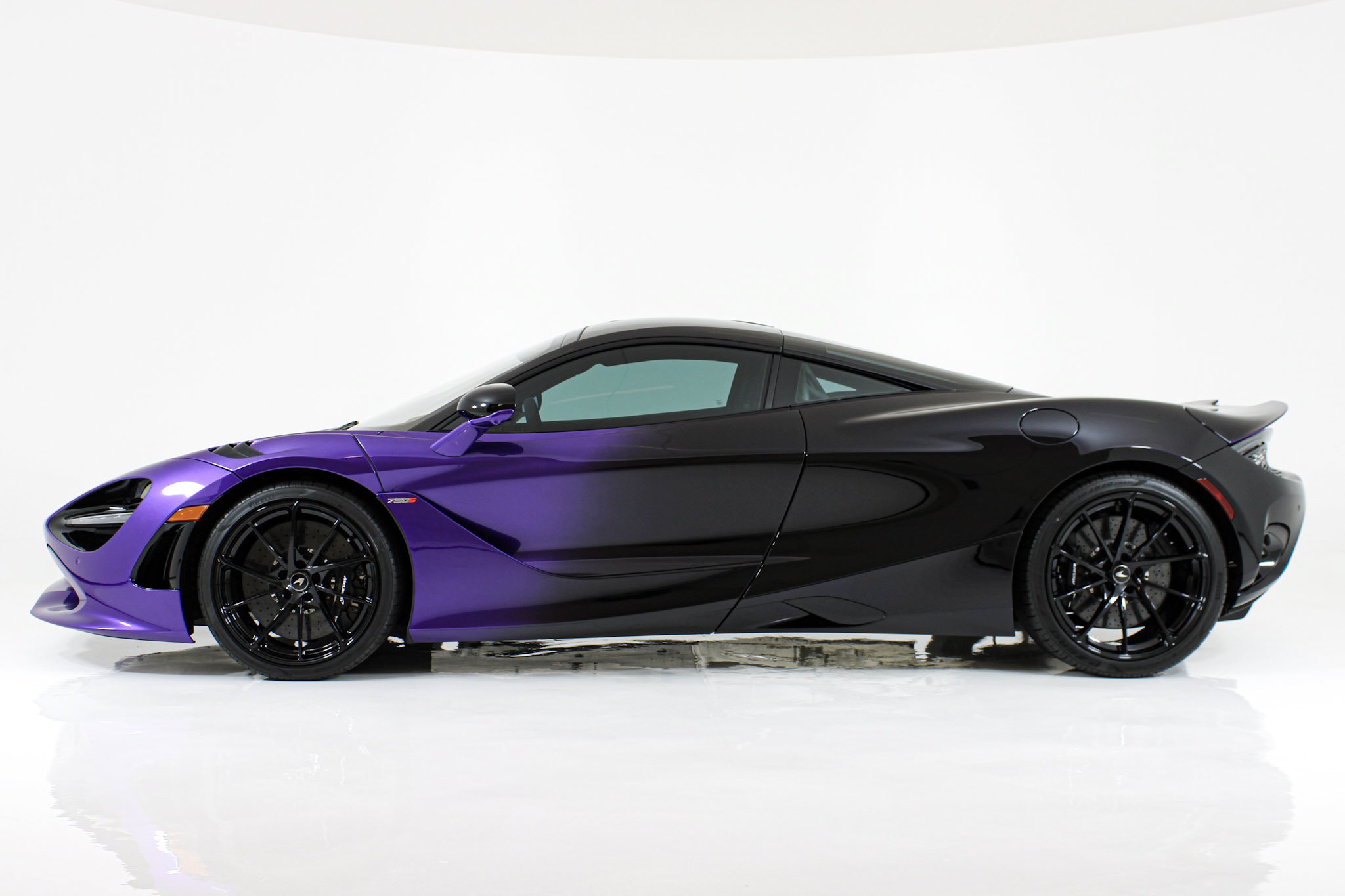 Used 2024 Purple McLaren Coupe image 3