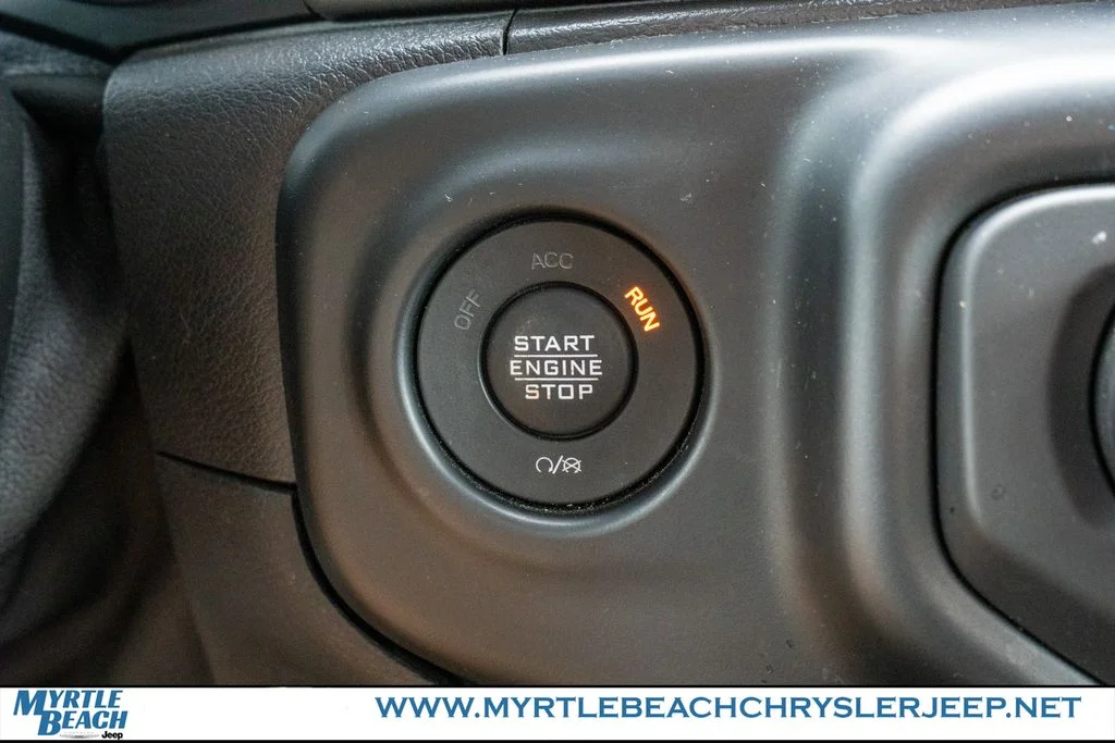 Certified Used 2021 Crystal Metallic Jeep Unlimited Willys image 29