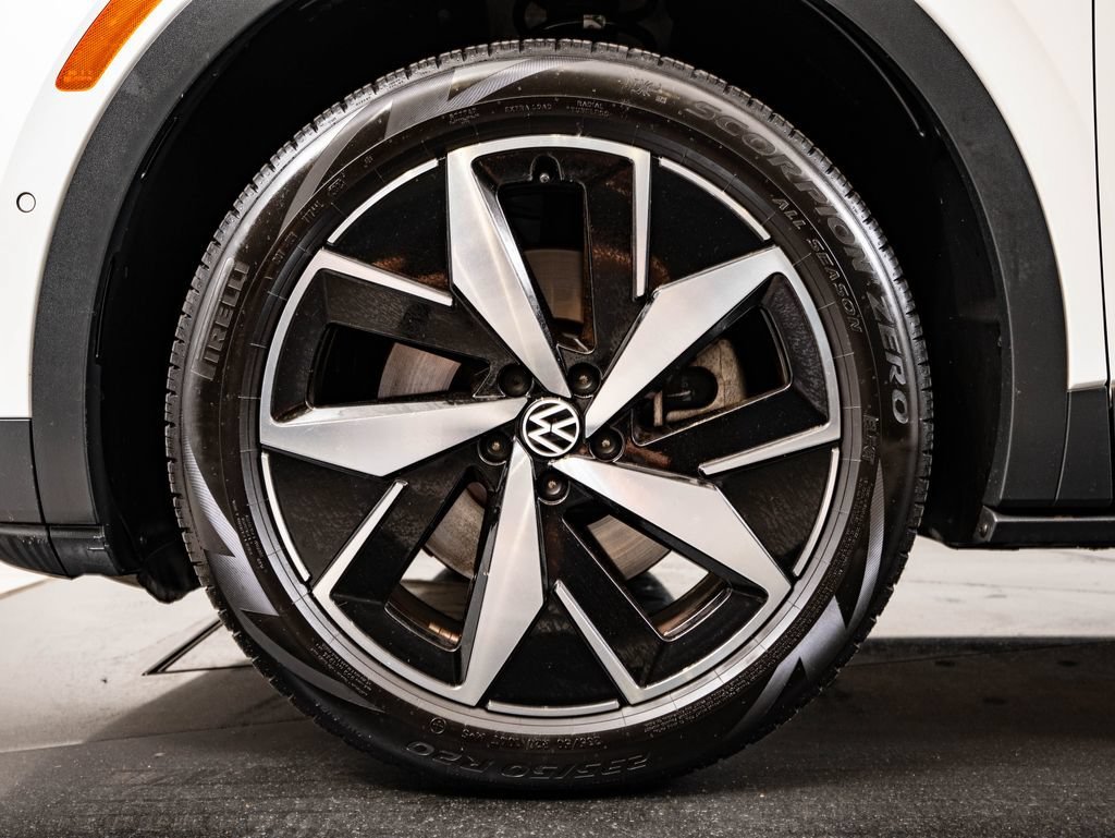 Used 2023 Opal White Volkswagen Pro S image 13