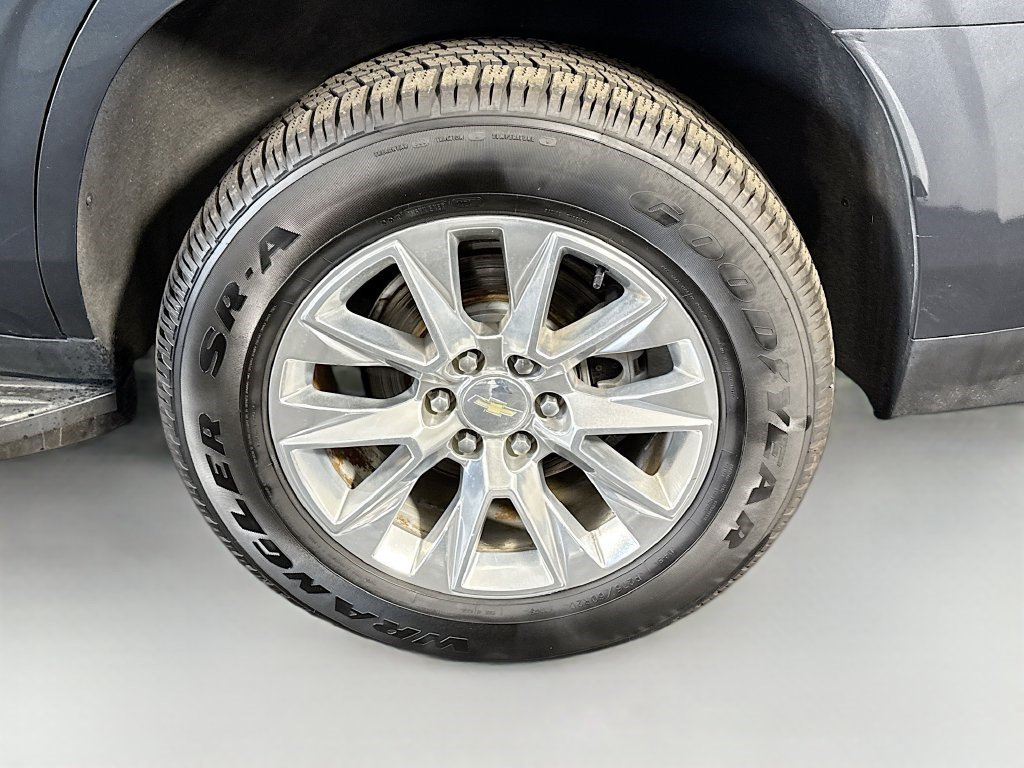 Used 2021 Shadow Gray Metallic Chevrolet Premier image 33