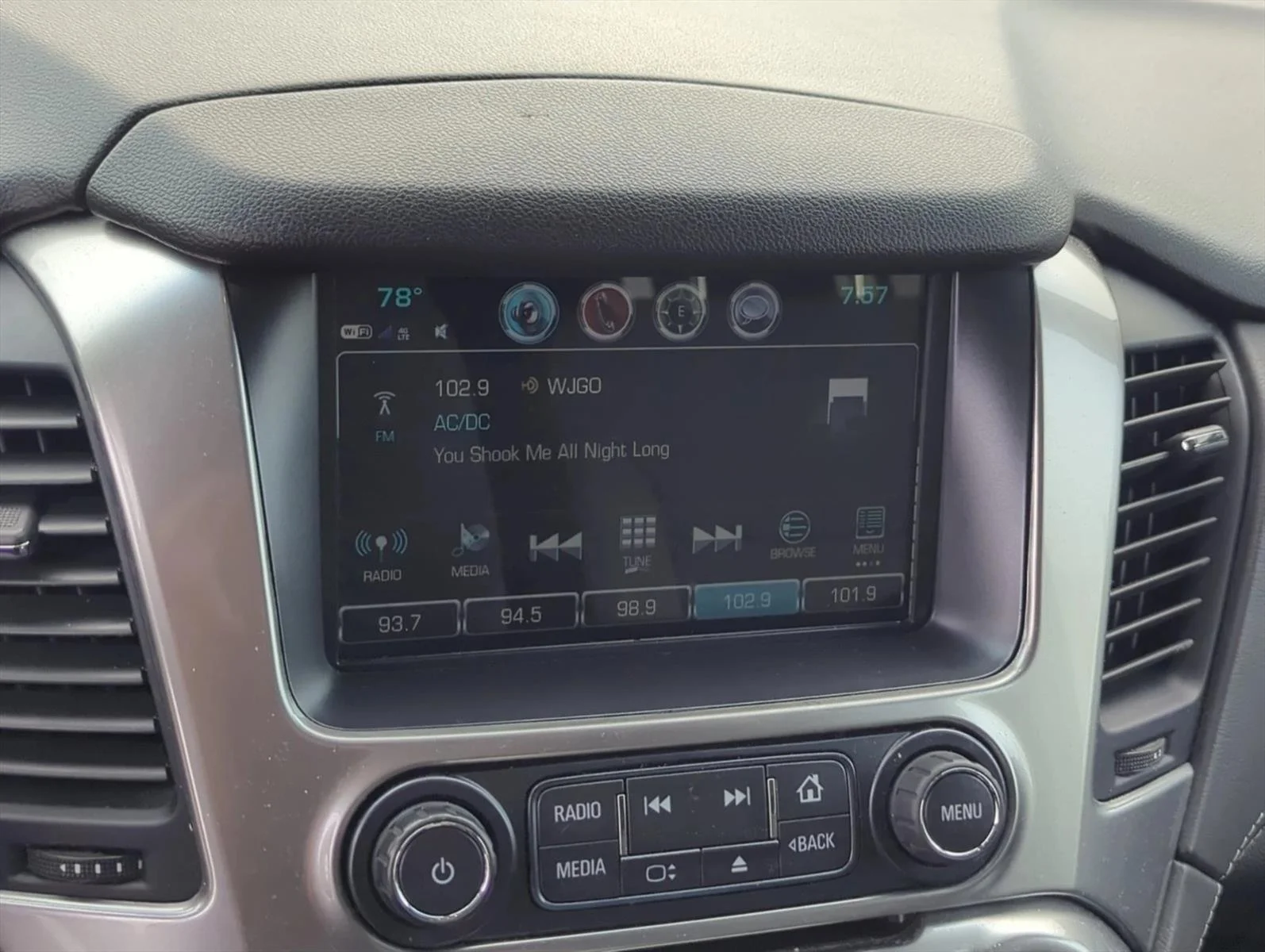 Used 2019 Silver Ice Metallic Chevrolet LS image 20