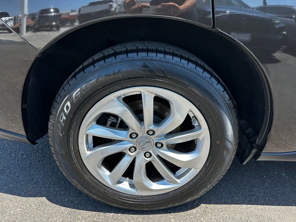Used 2018  Acura Technology Package image 12