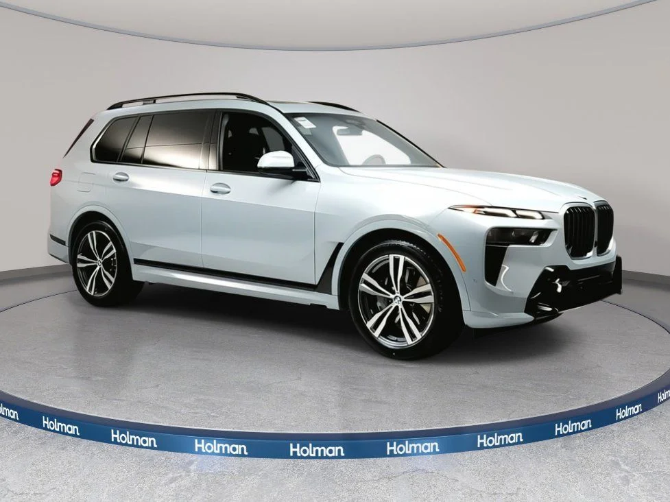 Used 2026 Brooklyn Grey Metallic BMW xDrive40i image 11