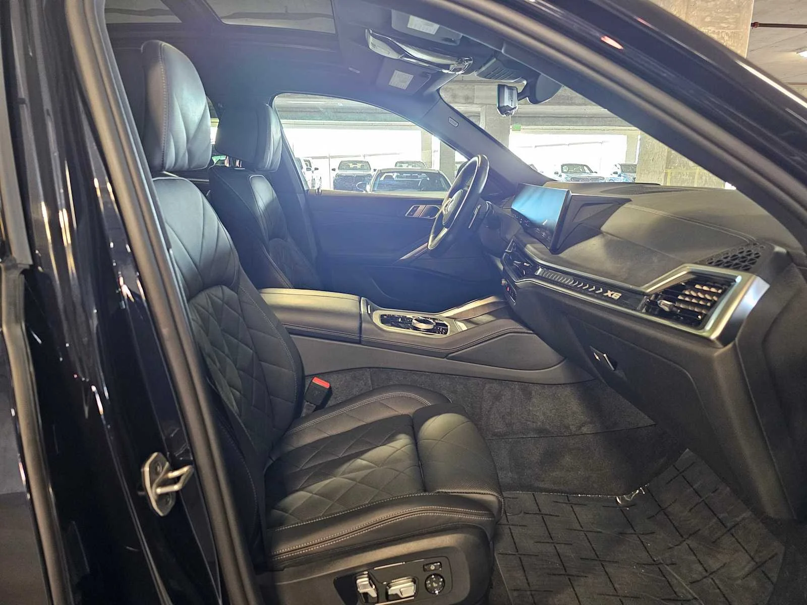 Used 2024 Carbon Black Metallic BMW xDrive40i image 30